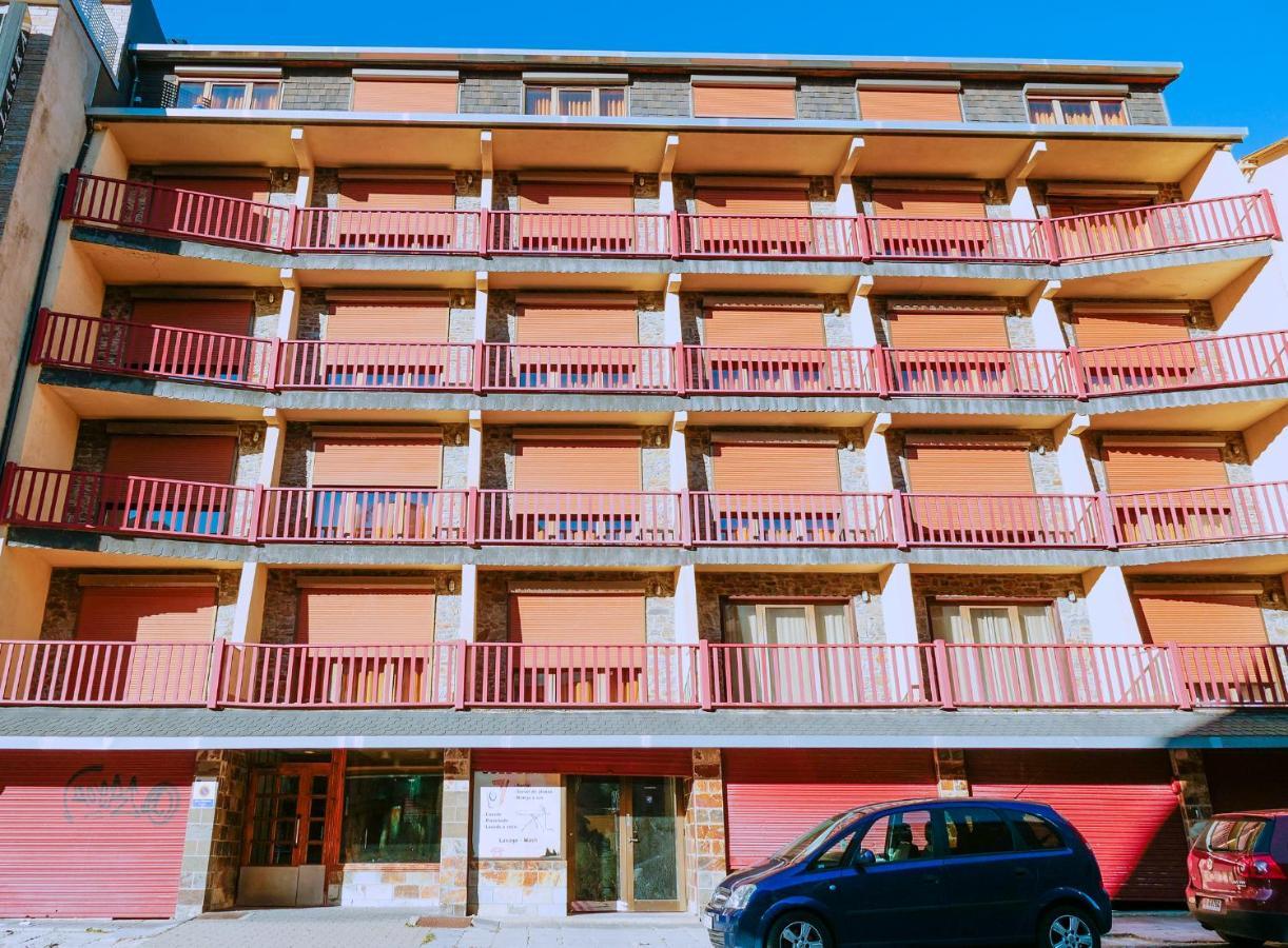 Kione Calgary Apartment Pas De La Casa Exterior photo